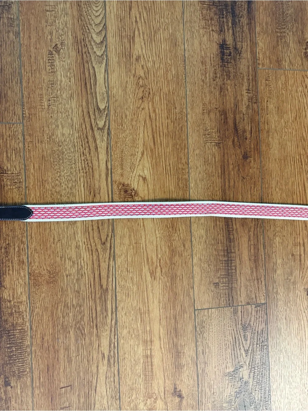 Vineyard Vines Canvas Belt Size 40 Red Fish Leather Trim Brass Buckle